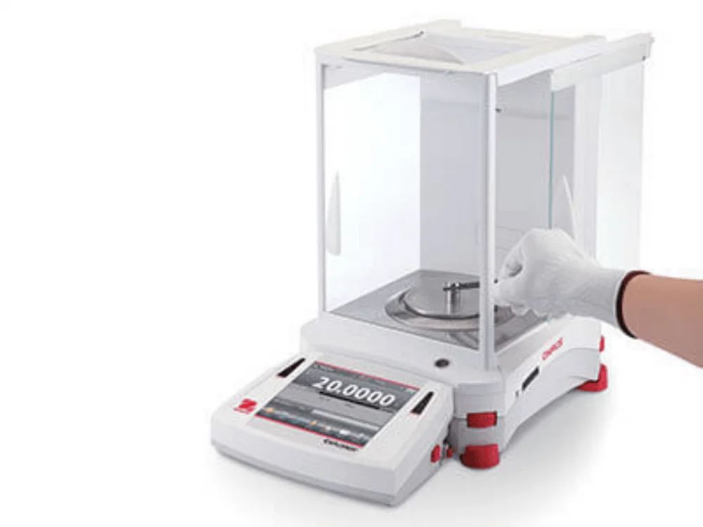 Ohaus Explorer 4 decimal place balance 1