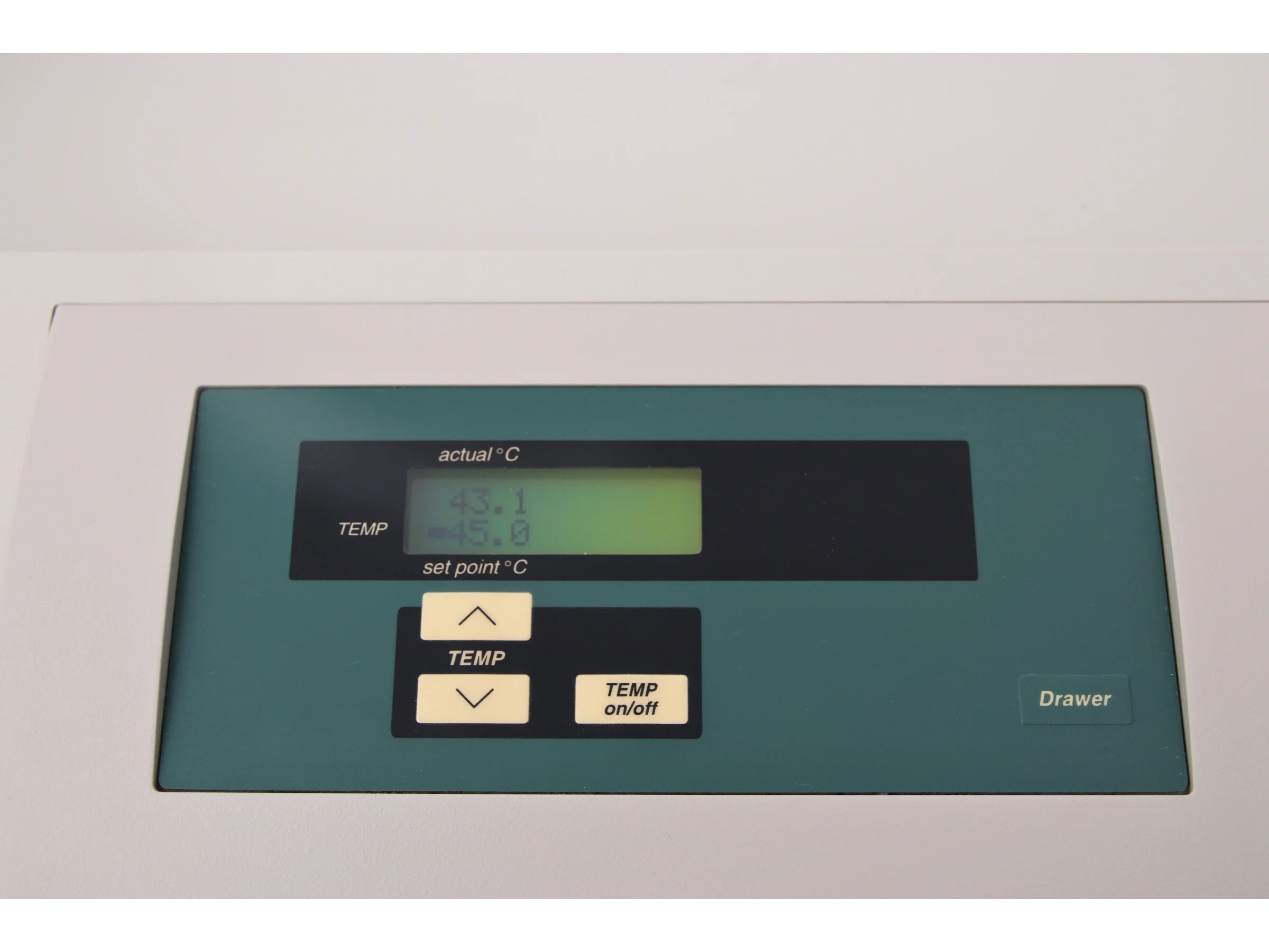 Molecular Devices Versamax Microplate Reader - Richmond Scientific