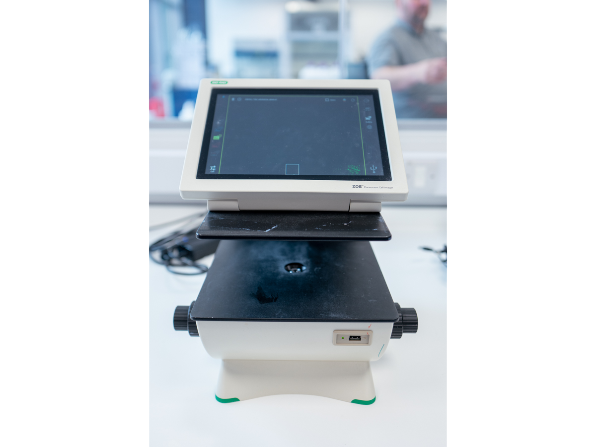 Front view of Bio0Rad ZOE fluorescent cell imager